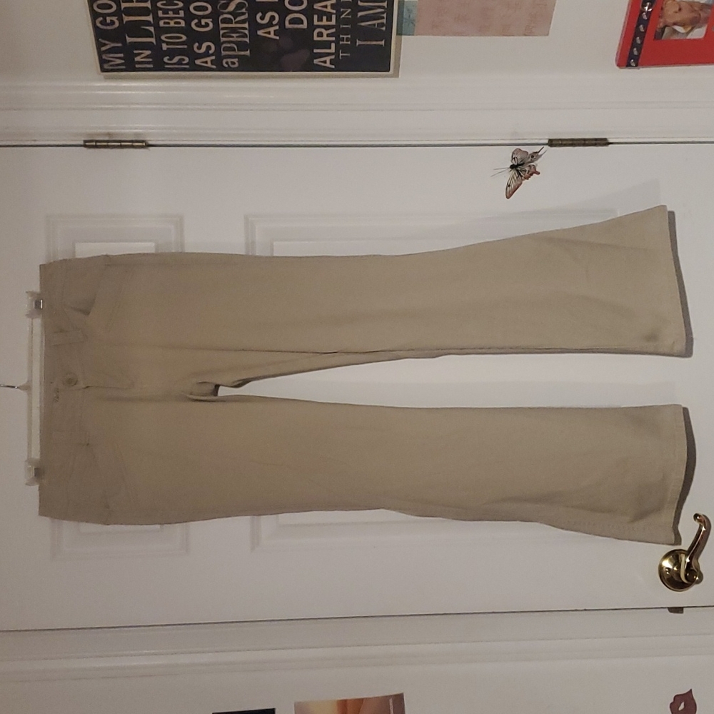 Be Bop Size 7 Beige Khaki Pants